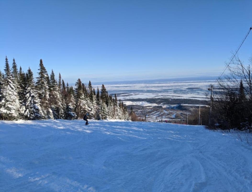 Sainte-Anne-de-BeaupréHabitations Zenithアパートメント エクステリア 写真
